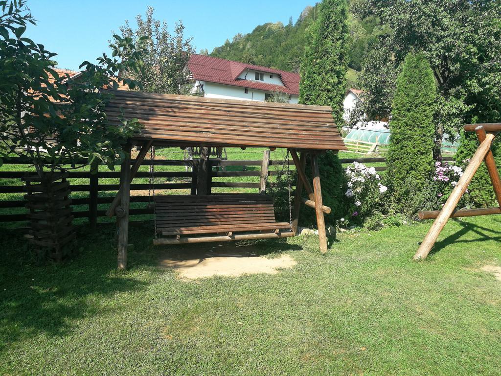 Pensiunea Dor De Munte Bran  Bagian luar foto