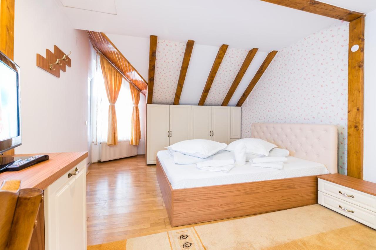 Pensiunea Dor De Munte Bran  Bagian luar foto